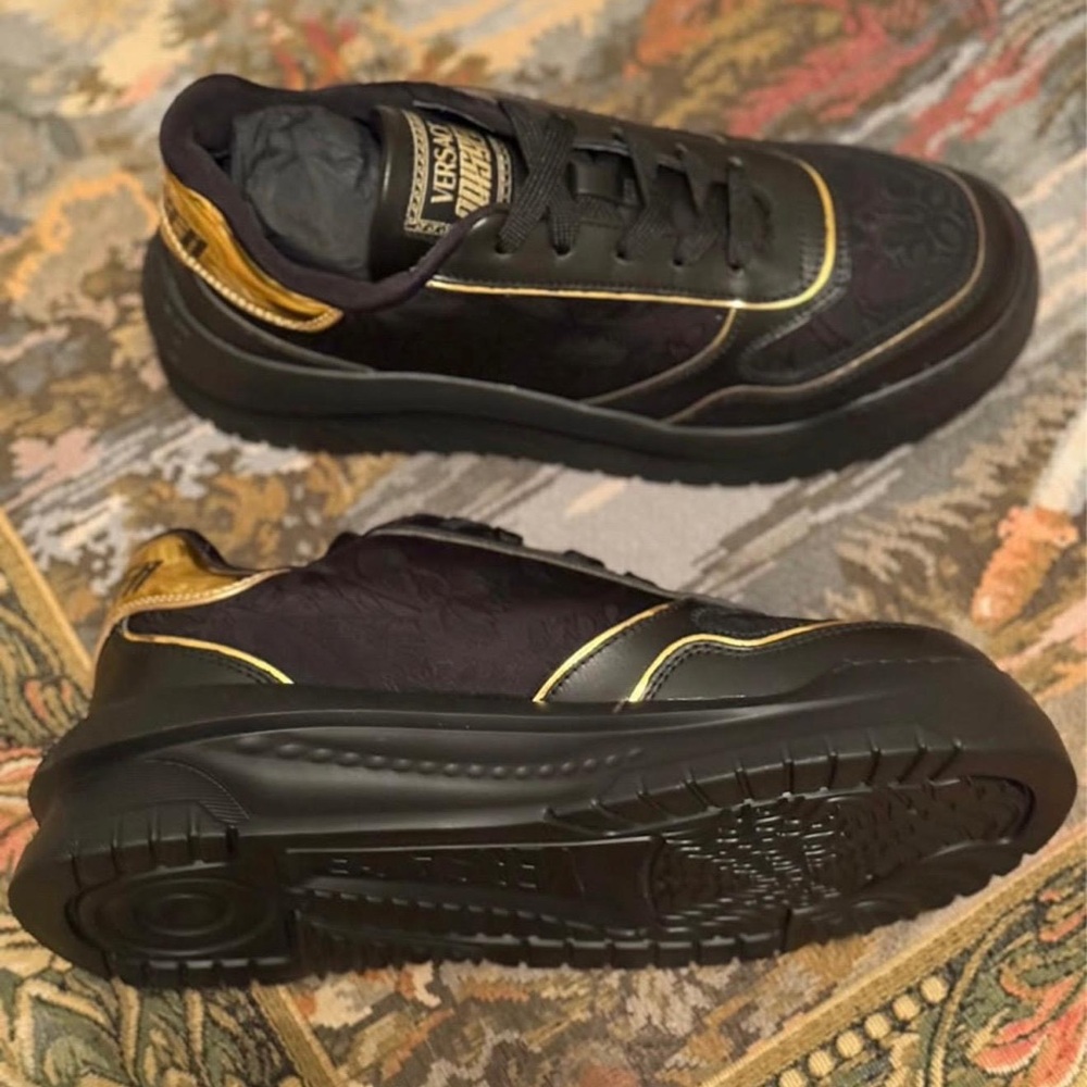 Men's Black and Gold Fashion Sneaker - Stylish Everyday Comfort